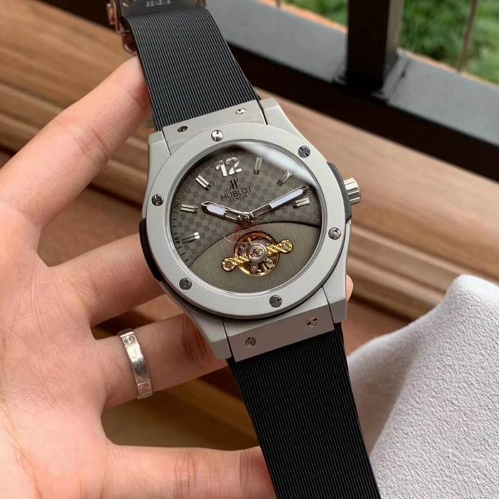 HUBLOT GENEVE Watch 698